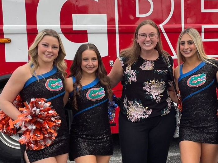 BigRedBus Gators Cheerleaders