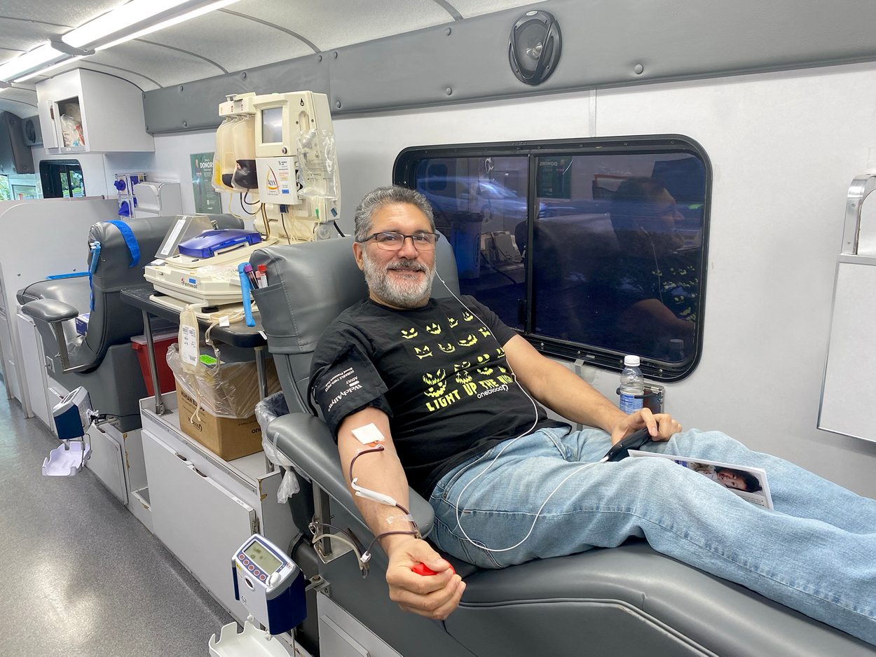 double red cells donor on the big red bus