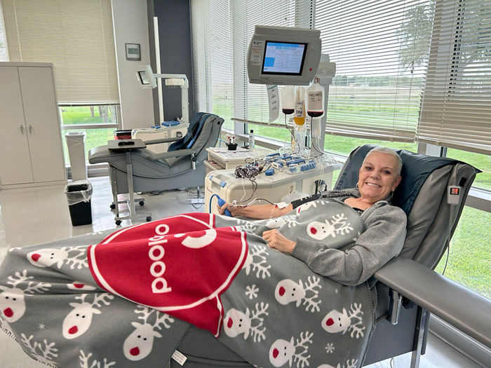 woman donating platelets at a oneblood blood donor center